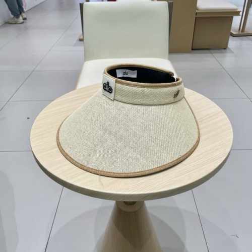 Alo 上新 春夏系列 精致百搭空顶帽