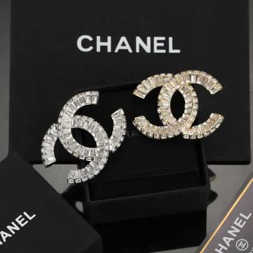 Chanel 小香 火爆单品 方钻胸针 最经典款 没有之一 气质 上身超美腻 怎么看怎么美 原版一致材质 纯银针 一致不够卖的款 人见人爱