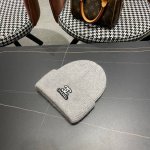 Chanel官网品质香奈儿23K秋冬网红时尚博主推荐款毛线帽，小红书爆款，手感超柔软舒适的针织线帽，弹性极佳！