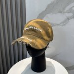 balenciaga巴黎世家新款洗水棒球帽 很酷的色系 男女佩戴都有不同Style 第一批抢先出货 巴黎粉必入款