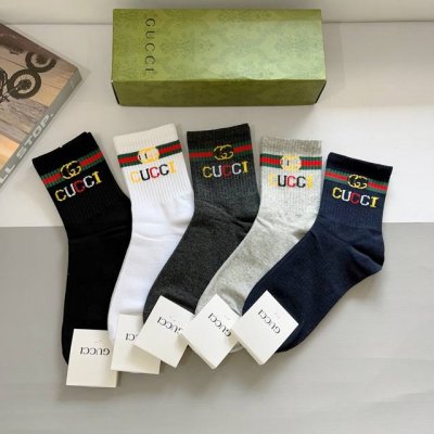 配包装 一盒5双 Gucci 古奇 新款男士中筒袜子，纯棉面料，潮人必备 ，爆款经典双g，个性时尚百搭款，你值得拥有哦