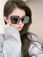 香奈儿 2025开春新款太阳镜 各路网红纷纷带起气场满分 俏皮甜美.上脸效果更佳.金属质感超好 型号 Ch1990