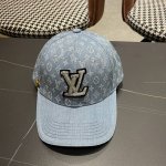 Lv 路易威登 新款原单棒球帽，1:1开模订制，原版牛仔布料，做工细致完美，质量超赞，基础头围56，贴片可调节。