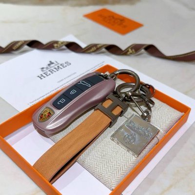 新款Hermes爱马仕钥匙扣钥匙扣加厚版 铂金版 高级精工版 众多网红同款 爱马仕挂饰钥匙扣太考验师傅的手艺了 要确保每个细节都到位不简单 高端定制 男女同款