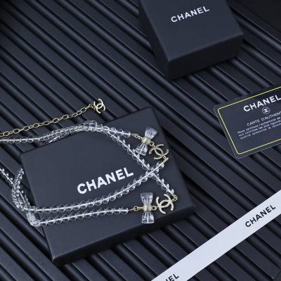Chanel25p亚克力透明双蝴蝶结毛衣链 满满灵动感 甜美~佩戴率高 这一季很少女~活力俏皮可日常可正式