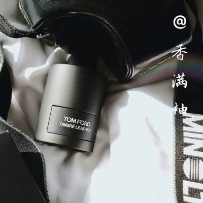 专柜品质 Tf限量款香水 新Ombre Leather 皮革之影100Ml 这是一款皮革香型的中性香水。 前调是豆蔻，中调是沙巴茉莉和皮革，基调是广藿香， 琥珀
