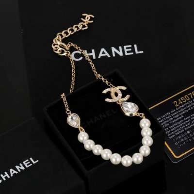 项链Chanel 小香奈儿 双C项链 代购级别 一比一打造 除了惊艳还是惊艳，巨美巨好看，巨巨重工，巨巨无敌简约大方日常款，风格永存，经典永在，如若想回归简约经