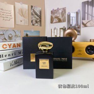 140 夜色貂皮100Ml 阿玛尼私藏系列- giorgio Armani Sable Nuit, 2021 品牌：阿玛尼 属性：中性香 香调：东方调 前调：乳