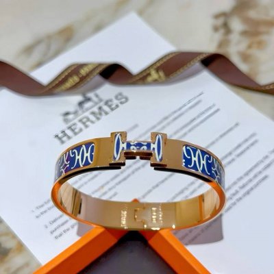 hermes 爱马仕手镯 V金原版定制 爱马仕手环 珐琅工艺太考验师傅的手艺了 要确保色泽手工制作好 V金高端定制 女神 都爱爱马仕火爆手镯 超精赞 各路女神