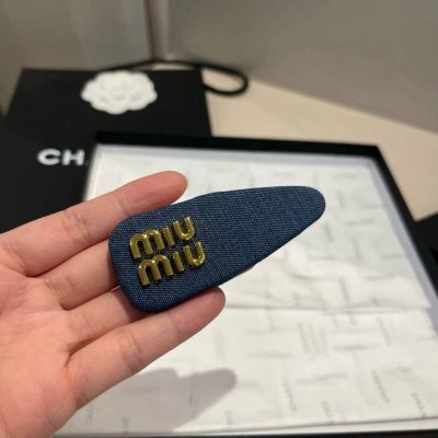 单个 miumiu缪缪新款发夹