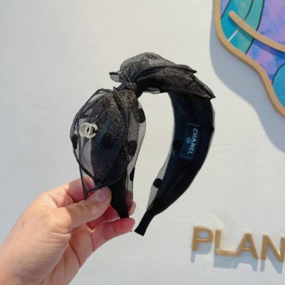 配包装 Chanel 香奈儿 最新款小香大蝴蝶结波点洋气发箍，复古气质网纱头箍，网红爆款推荐 搭配高端材质，超精致，时尚百搭。