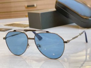 dolce & Gabban* D*G新款太阳镜，Model：Dg2302，Size：61口16-143