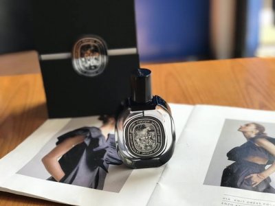 专柜品质 蒂普提克恰到好处的温柔体香Diptyque肌肤之花 Diptyque Fleur De peau蒂普提克肌肤之花香水 个人偏好 木质香 檀香 麝香 焚