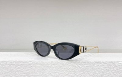 dio*Model：30Montaigne B6Isize：51口18-130