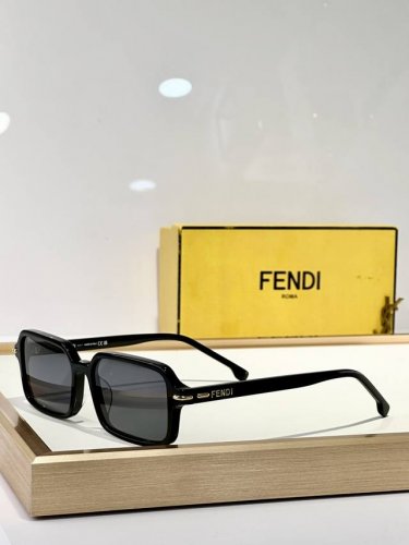 Fendi Mod：Fe40174I Size：51口17 140