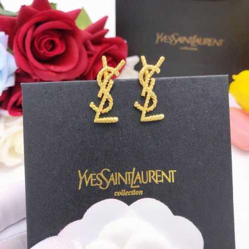 编号Yed0054 圣罗兰Ysl 最新款扭麻花耳钉 一致Zp黄铜材质