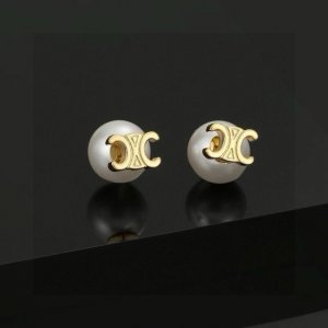 celine 赛琳凯旋门新款耳环，Preclous新品 简单时尚耳钉专柜一致 火爆款出货 设计独特 前卫 美女必备款！