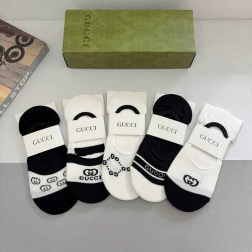 配包装 一盒5双 Gucci 古奇 Ins超火爆小单品袜子，纯棉面料，潮人必备 ，Gucci 爆款，经典双G袜，个性时尚百搭款，你值得拥有哦