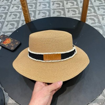 dior迪奥 2025新款大牌拼色草帽 夏天海边首选～ 新款材质编织而成～质感满分