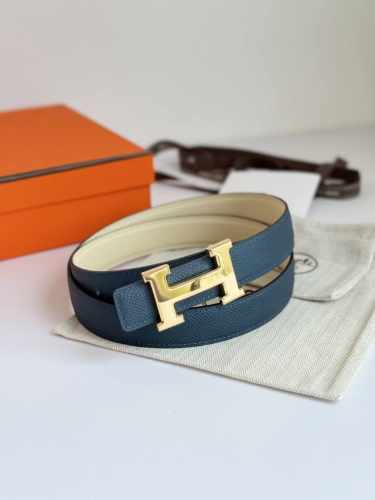 h 5382 Belt-Epsom-24Mm爱马仕 HermèS 女款腰带以其高品质的材料、精湛的工艺和经典的设计而闻名。不仅是实用的配饰，更是彰显品味和身份的