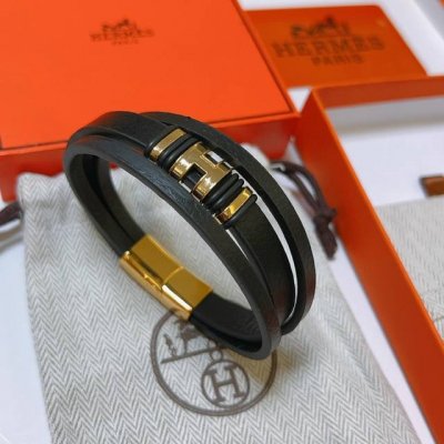 新品发售 爱马仕手绳手环最新款纯手工头层牛皮材质档次更高明星同款H系列系列经典款系列手链手绳 细节对版做旧处理 非市面亮面版型 这款一直在出 爱马仕里面热卖款