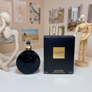 高品质/160 华伦天奴黑色雕花乌木精华浓香水80Ml valentino Valentina Oud Assoluto,2013 品牌：华伦天奴 调香师：Ol