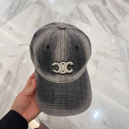 Celine思琳 新款牛仔蓝复古款棒球帽 旅游带它出去美美哒 中古款哟.这种帽子不容易撞款 现货