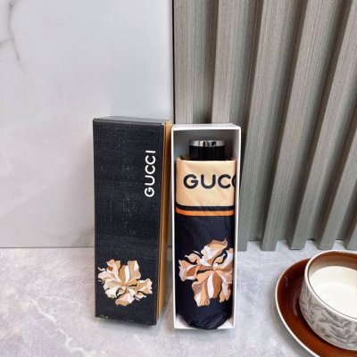 古驰Gucci 五折防晒睛雨伞 2570夏季新款 折叠晴雨伞 内里黑色涂层防晒有效阻隔紫外线99% Upf 50 所以能起到伞下体感降温的效果 有效隔热 高效防