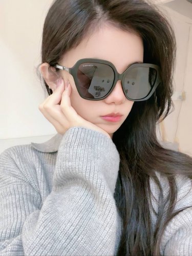 新品Chanel 香奈儿太阳镜以独特魅力和前卫风格诠释春夏最新眼镜，质感超好佩带舒适 型号：Ch6305