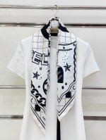 16姆米 单面 小香 链条配饰 90 真丝方巾抢Vip推荐 下手一定要快 高端 大爱女人尤物 货极少 四季都可以用真心美的让人非常非常心动 上身效果简直美翻了