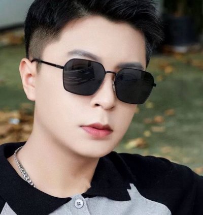 Gucci 男款炫彩飞行员偏光太阳镜 材质：高清尼龙加厚卡槽高清偏光镜片 无边框镜架颜型号：G6881