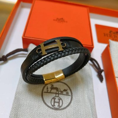 新品发售 爱马仕手绳手环最新款纯手工头层牛皮材质档次更高明星同款H系列系列经典款系列手链手绳 细节对版做旧处理 非市面亮面版型 这款一直在出 爱马仕里面热卖款