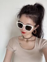 P80 Lv 2025新款女士方框太阳眼镜 开车墨镜 新款太阳镜 时尚大方 舒适轻盈 精致奢华 超轻 型号：L1551