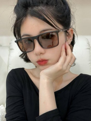 官方同步 品牌:雷朋经典男女士玻璃太阳镜 材质 美国宝丽来高清防爆钢化玻璃镜片 型号 Rb9839