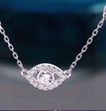 P70 女神单品 情人节礼物原厂货施华洛世奇 专柜最新银色恶魔之眼锁骨链 适合各种尺寸 可自由调节长度！采用进口合金材质 配有专柜扫码标签和发票！保真！
