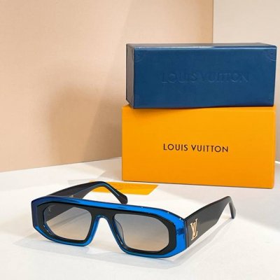 louis Vuitto*Model：Z2015U Size：53口22-145