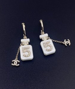 Chanel 最新款香水瓶耳环 一致Zp黄铜材质