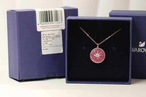 速抢年末惊喜特价 Swarovski 粉钻星星宝盒 锁骨项链 高品质！配如图全套包装！全国！ 均自家实图拍摄，活动产品数量有限，售完即止！