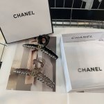 P60 配包装盒 Chanel 香奈儿 最新款小香爆款抓夹，超级好看！名媛范儿十足，小仙女必备
