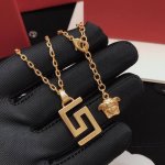 编号Fsxl0002 范思哲项链金色镶钻