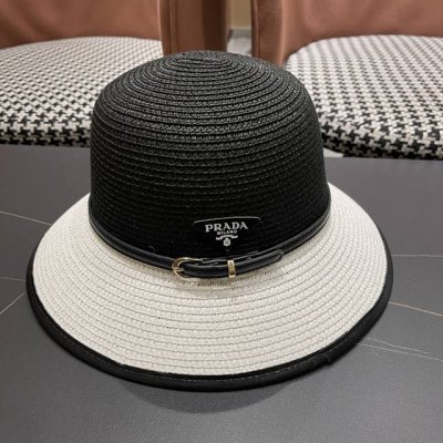 普拉达prada 2025新款倒三角装饰草编水桶帽夏季出游透气遮阳帽子日系百搭草帽