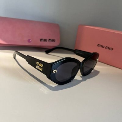 miumiu缪缪新款遮阳镜，高端女神必备