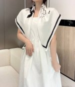 温柔笃定的法式调调，美到心都化了醉了！！纯纯的Chanel小姐姐 是宇宙的情人款，香粉欢喜时刻！！！这样的Chanel，Lady人像和经典黑白双C的完美融合！！