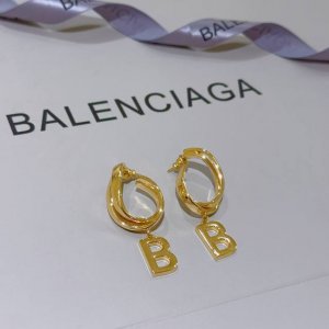 Balenciaga 巴黎世家耳钉 王炸系列 专柜同步 更新 简约圈口叠加造型耳环 经典造型搭配 设计感十足 搭配衣服绝绝子