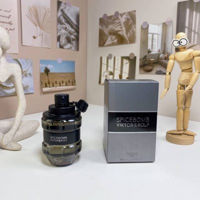 高端品质 维克多与罗夫激情炸弹100Ml viktor&Rolf Spicebomb, 2012 品牌 维克多与罗夫 调香师 Olivier polge 属性