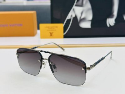 路易家 Z1311 Size：62口13-145 充满活力的 展现独特个性展现大气的你 Q高品质