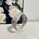 特P60 配专柜包装 gucci（古驰）最新碎花发箍 小仙女快入手 特殊材质 不嘞头 可盐可甜～