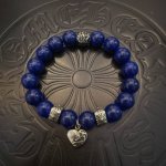 新款 专柜品质 Chrome Hearts克罗心 经典多元素青金石手串手链 ，小红书热款，凹凸造型不同的花纹设计风格呈现出与众不同 十字架童军花是克罗心的标志
