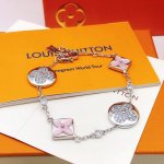 编号Lsl0171 Lv*最新款粉色 粉贝母手链 一致Zp黄铜材质