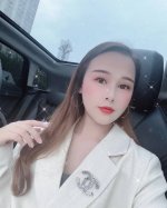我们出品 正品到手5720 现货秒发量大咨询客服 超级无敌重工 全部都是方形的施华洛水晶 实物到手 你绝对会惊呼它的完美 这么说吧 我觉得花500买到Wj家出品